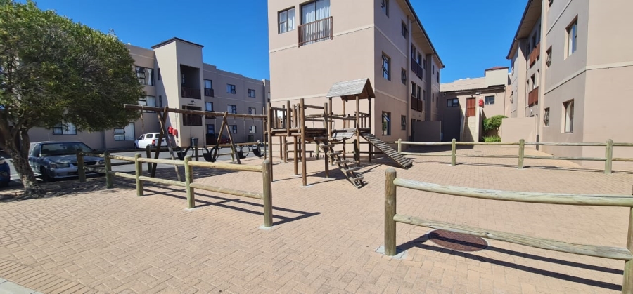 2 Bedroom Property for Sale in Parklands Western Cape